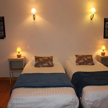 فندق مبيت وإفطار D'hotes De Letanville 3*