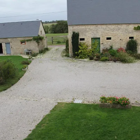 Bed & Breakfast D'hotes De Letanville 3*
